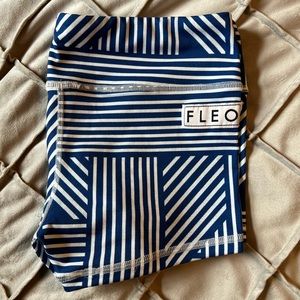 FLEO Original Mid Rise Size L New blue white stripes